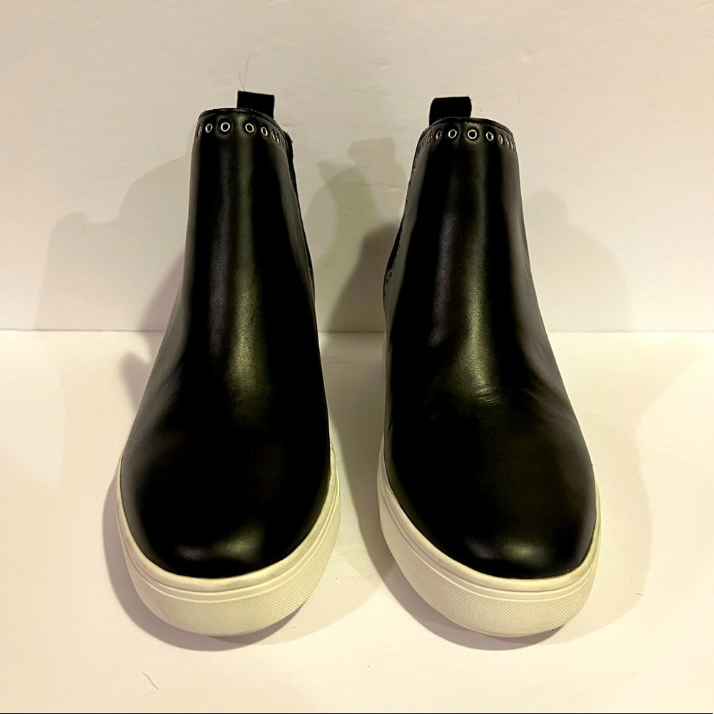 NWOT Chelsea & Violet Black Wedge Sneaker Bootie